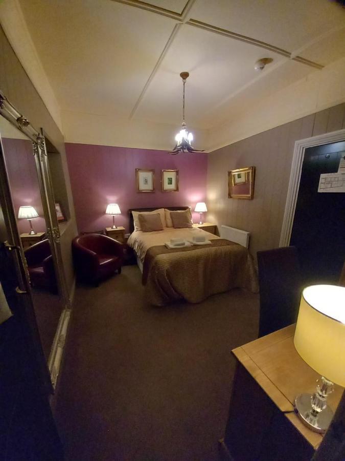 No1 Hotel Wooler Bagian luar foto